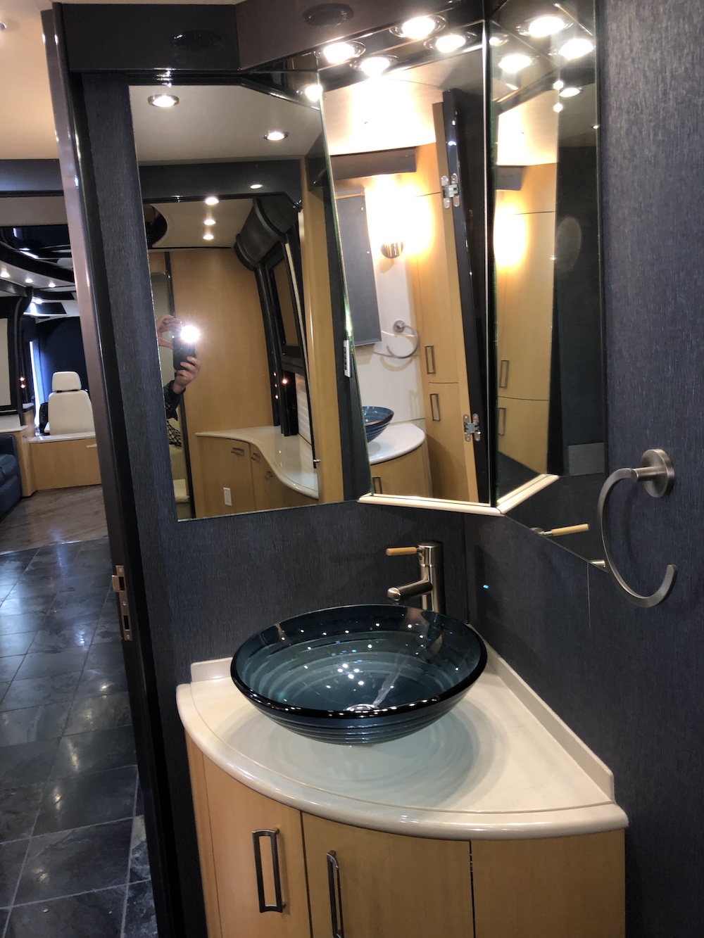 2007 Prevost XLII For Sale