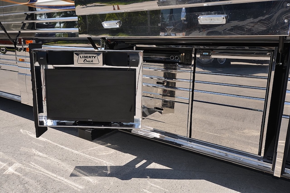 2007 Prevost Liberty XLII For Sale