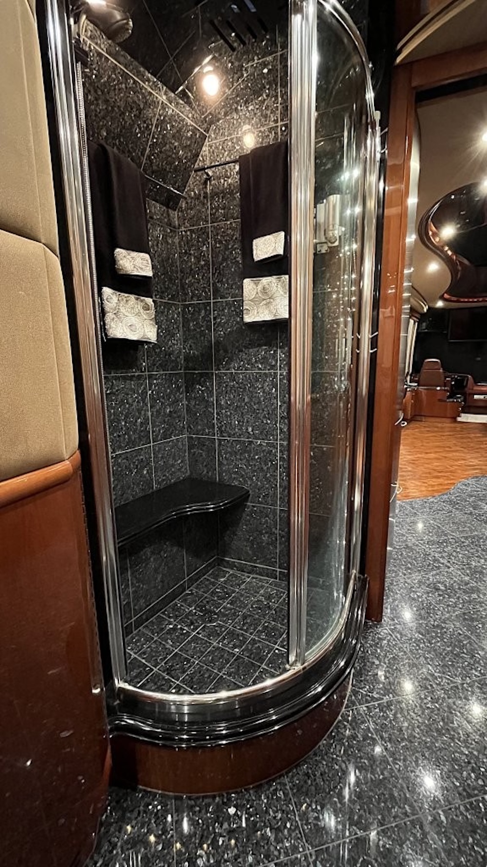 2007 Prevost Liberty XLII For Sale