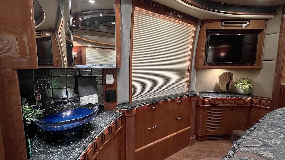 2007 Prevost Liberty XLII For Sale