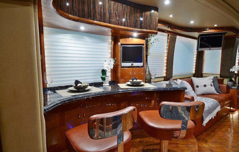 2007 Prevost Liberty XLII For Sale