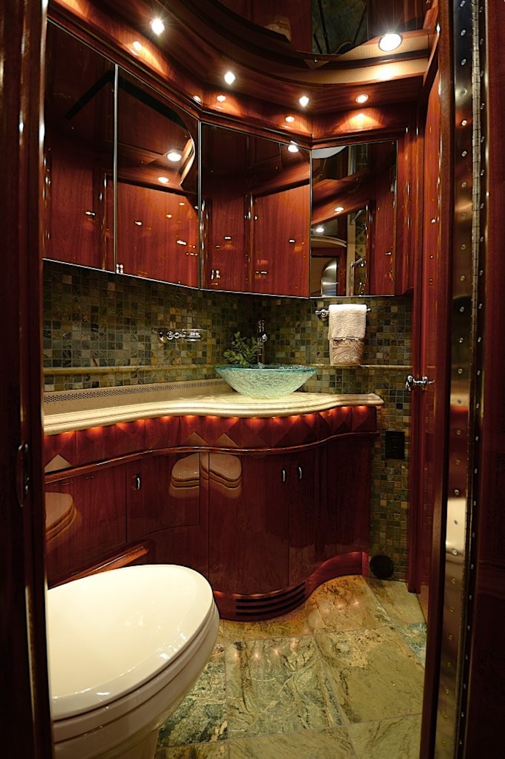 2007 Prevost Liberty XLII For Sale