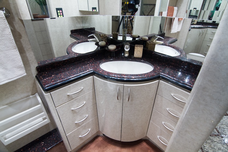 2007 Prevost Marathon H3-45 For Sale