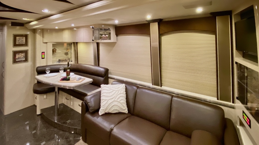 2007 Prevost Marathon H3-45 For Sale