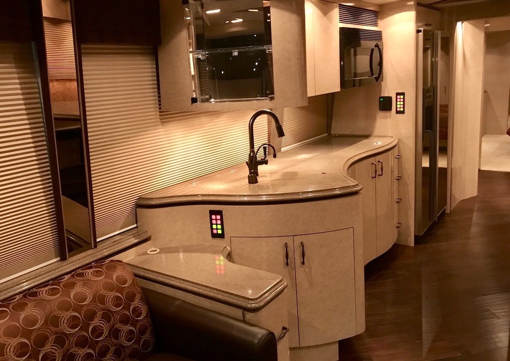 2007 Prevost Marathon H3-45 For Sale