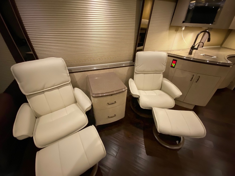 2007 Prevost Marathon H3-45 For Sale