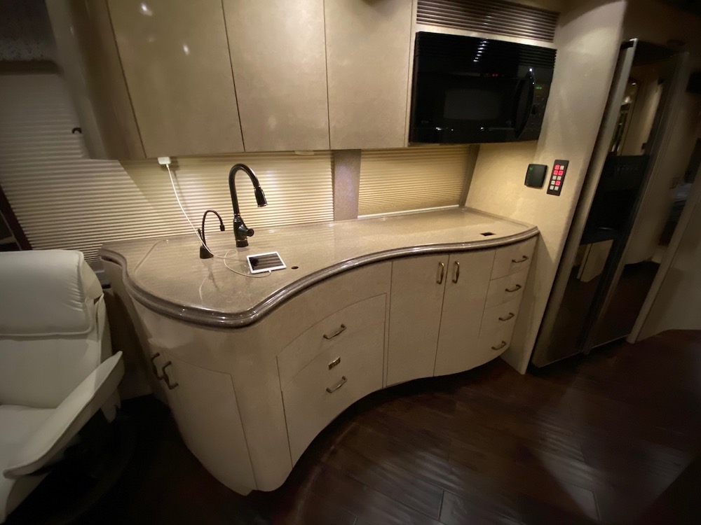 2007 Prevost Marathon H3-45 For Sale