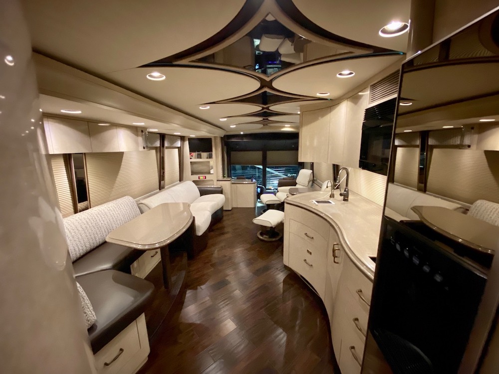 2007 Prevost Marathon H3-45 For Sale