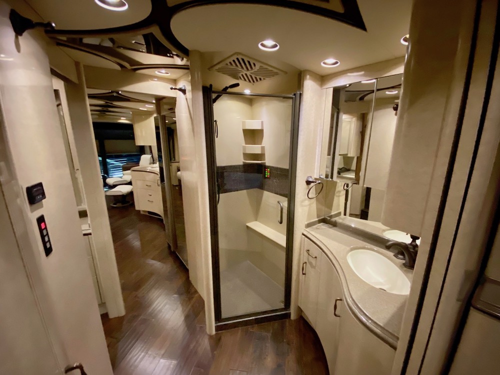 2007 Prevost Marathon H3-45 For Sale