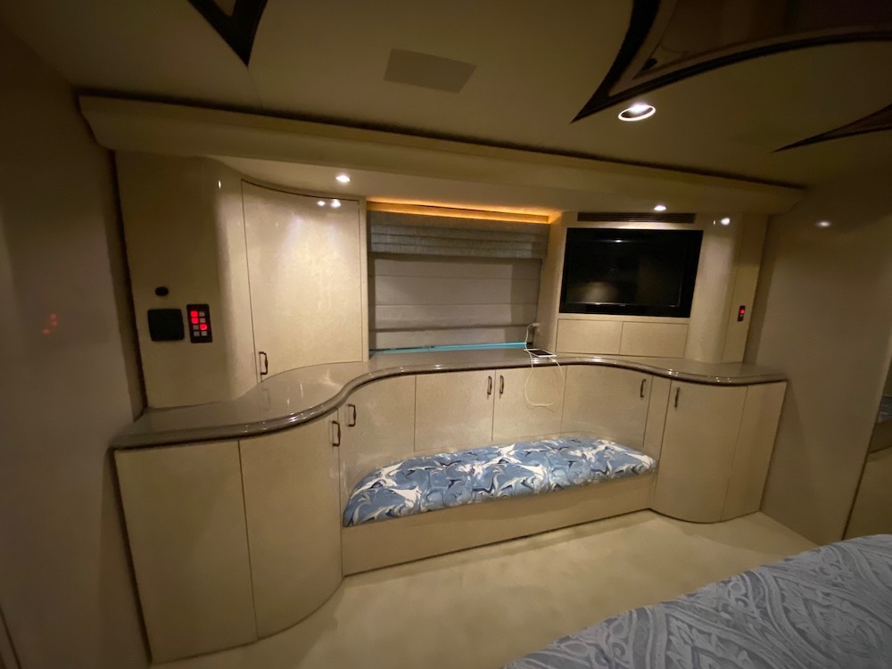 2007 Prevost Marathon H3-45 For Sale