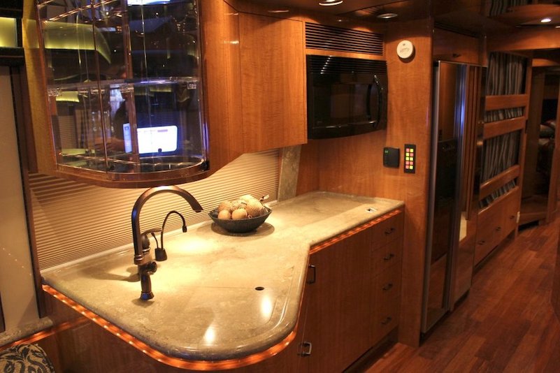 2007 Prevost Marathon H3-45 For Sale