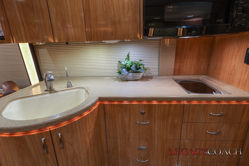 2007 Prevost  Marathon H3-45 For Sale