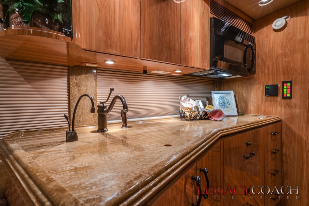 2007 Prevost Marathon H3-45 For Sale