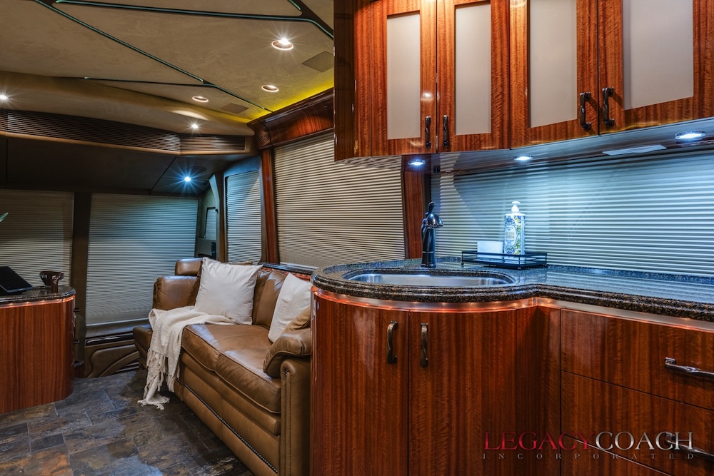 2007 Prevost Marathon H3-45 For Sale