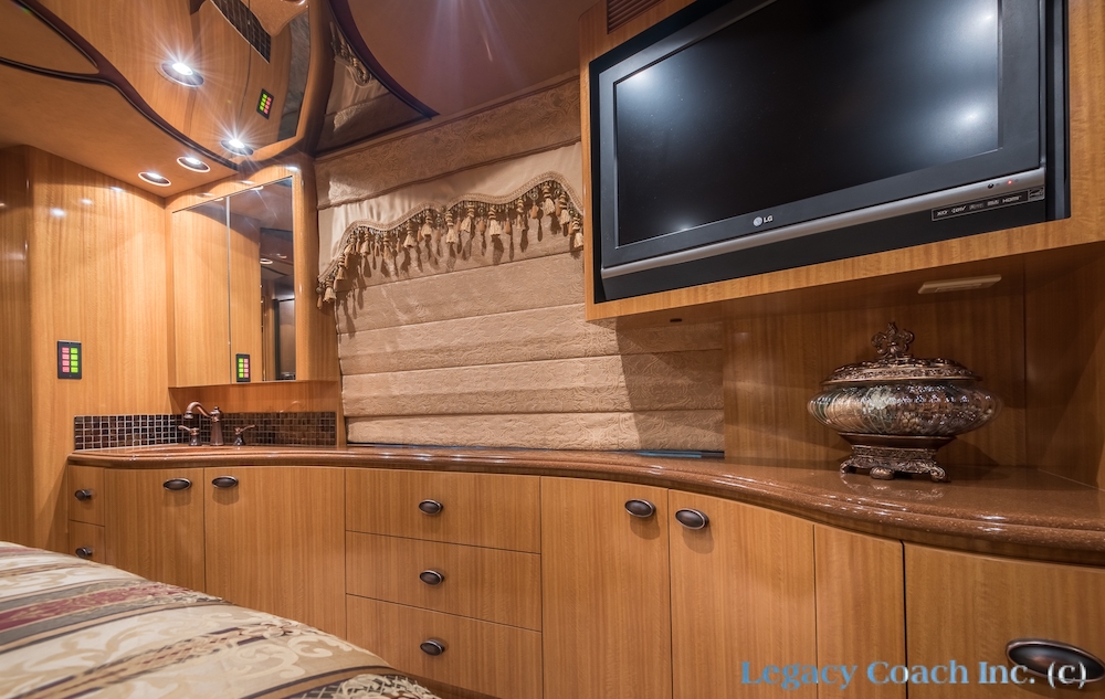 2007 Prevost Marathon H3-45 For Sale