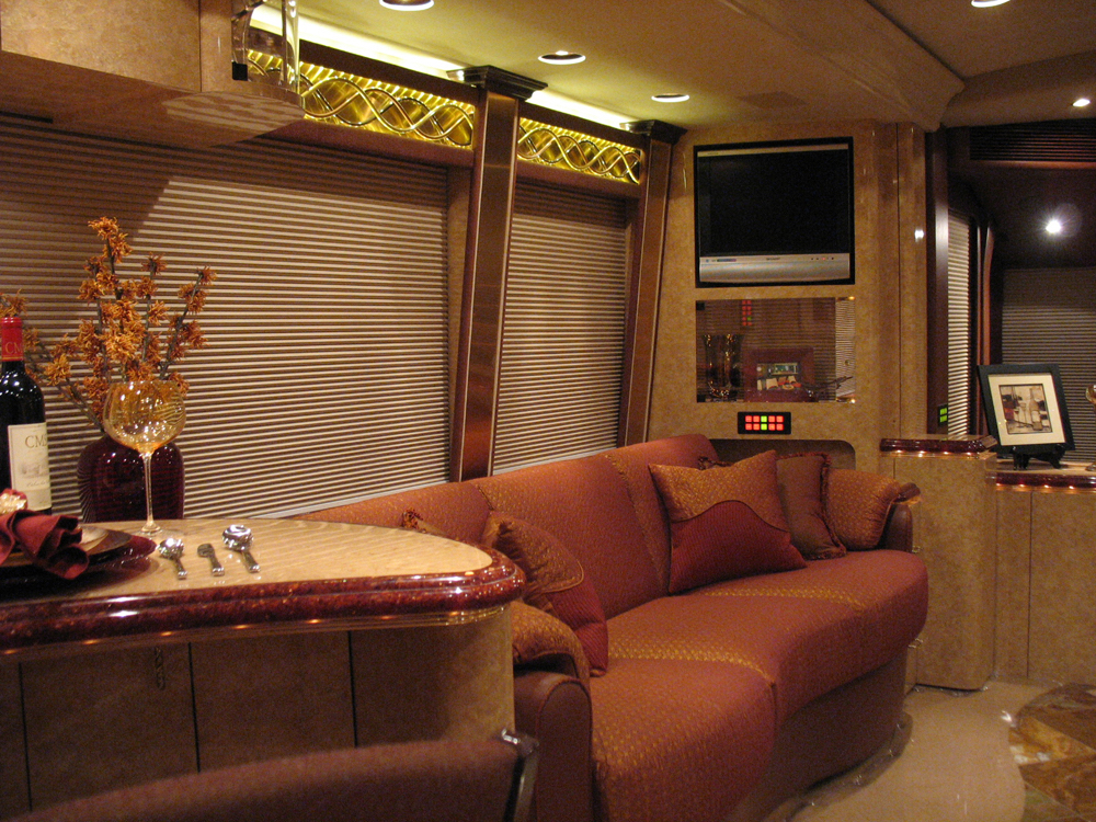 2005 Prevost Marathon H3-45 For Sale