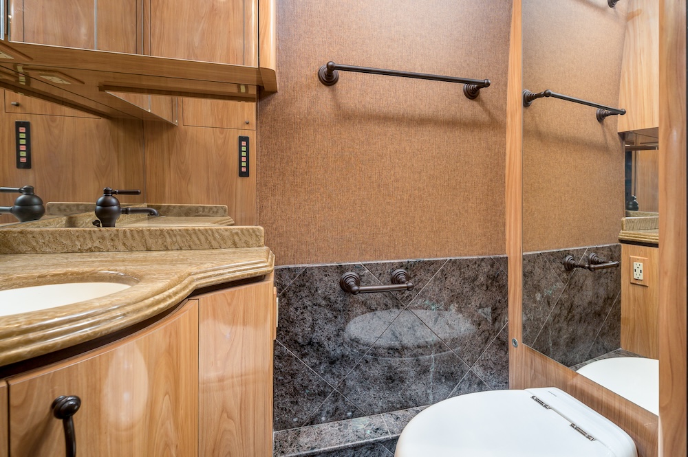 2007 Prevost Marathon H3-45 For Sale