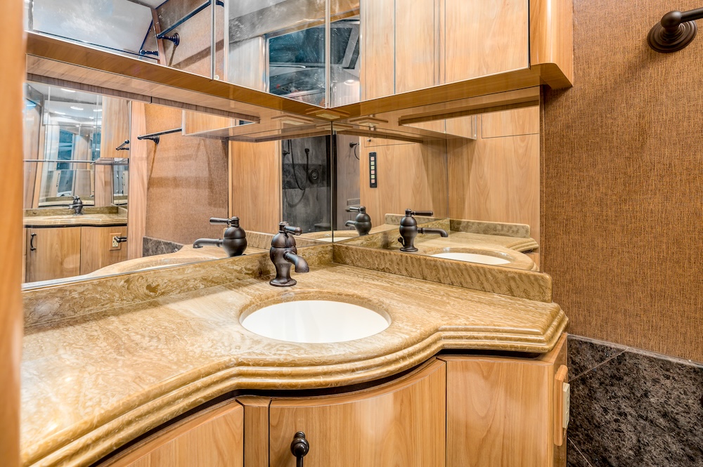 2007 Prevost Marathon H3-45 For Sale