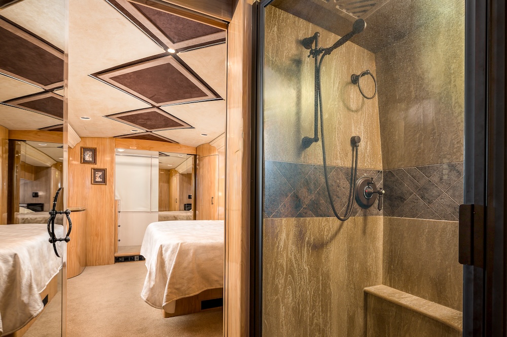 2007 Prevost Marathon H3-45 For Sale