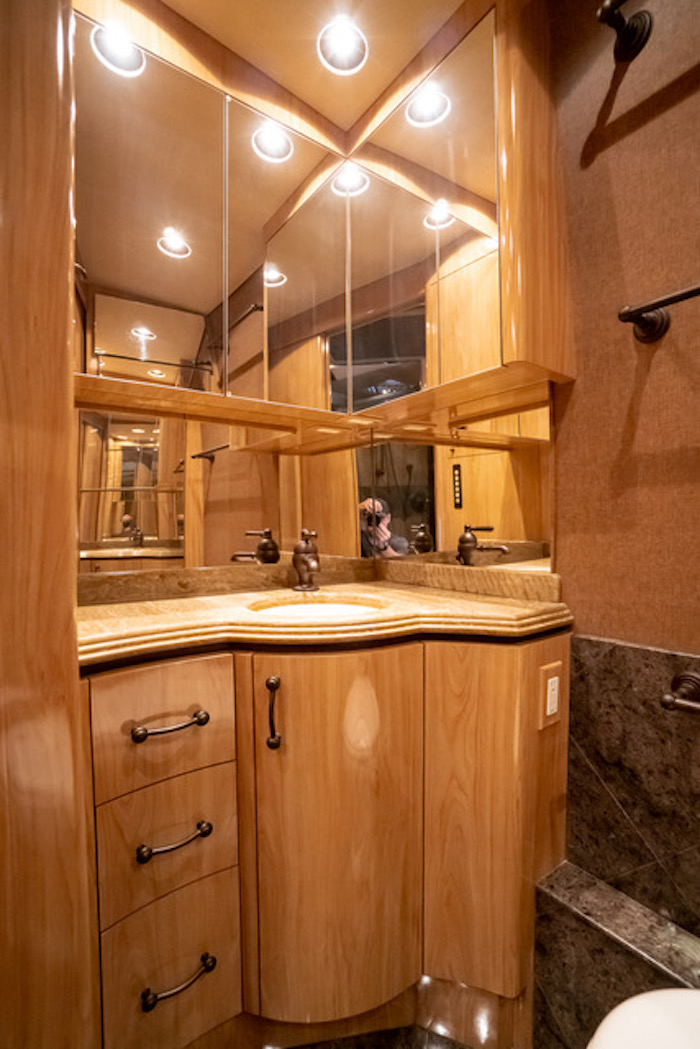 2007 Prevost Marathon H3-45 For Sale