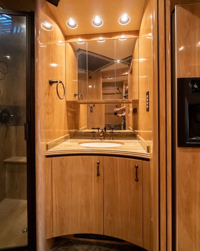 2007 Prevost Marathon H3-45 For Sale