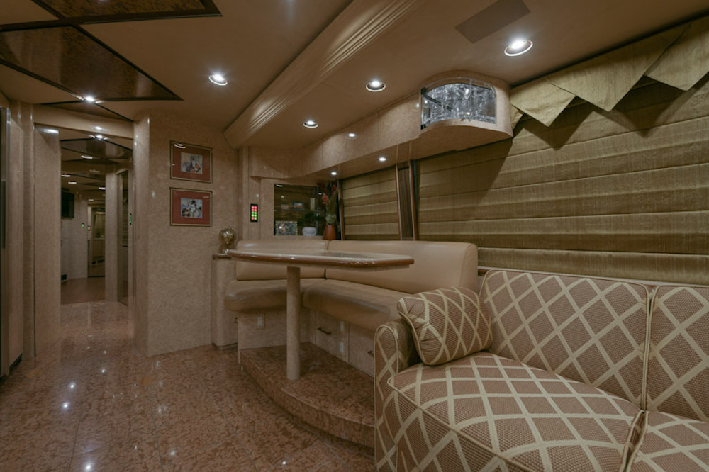 2007 Prevost Marathonn  H3-45 For Sale