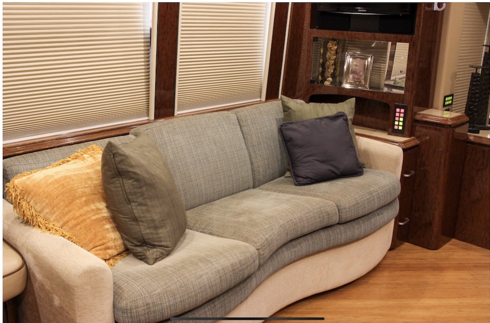 2007 Prevost Marathon H3-45 For Sale