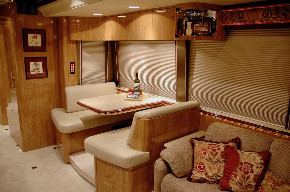 2007 Prevost Marathon XLII For Sale