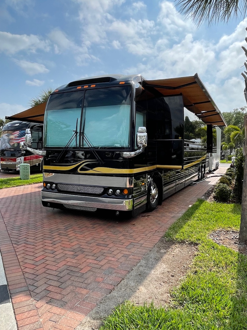 2007 Prevost Marathon XLII For Sale