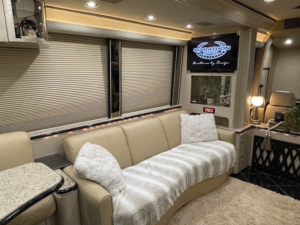 2007 Prevost Marathon XLII For Sale