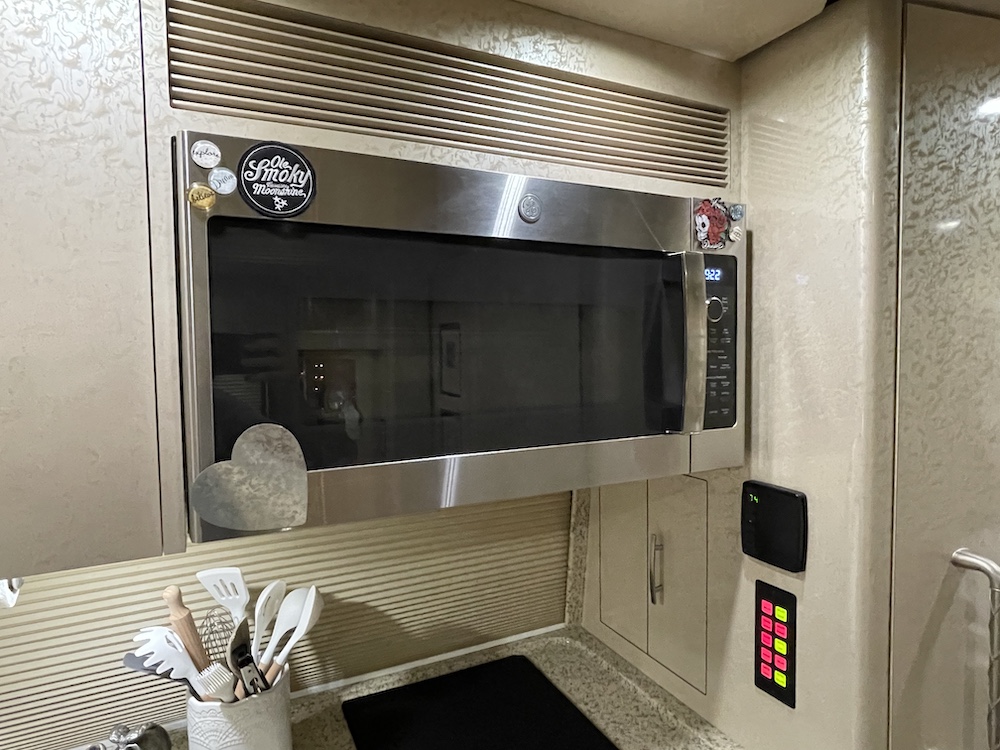 2007 Prevost Marathon XLII For Sale