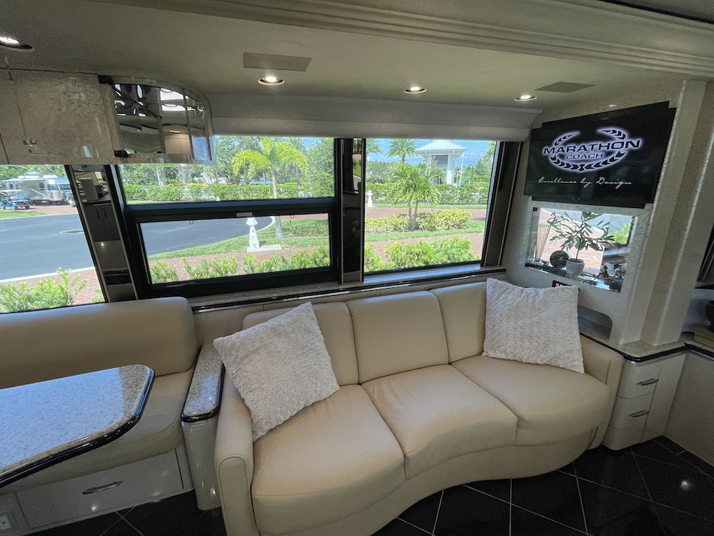 2007 Prevost Marathon XLII For Sale