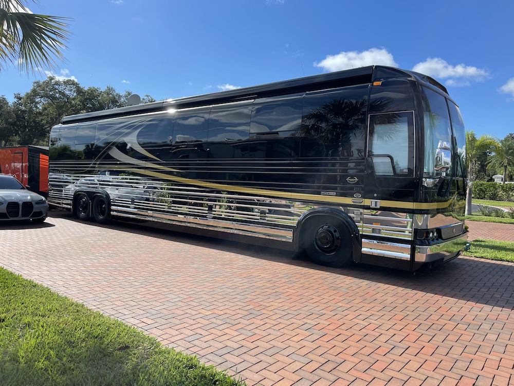 2007 Prevost Marathon XLII For Sale