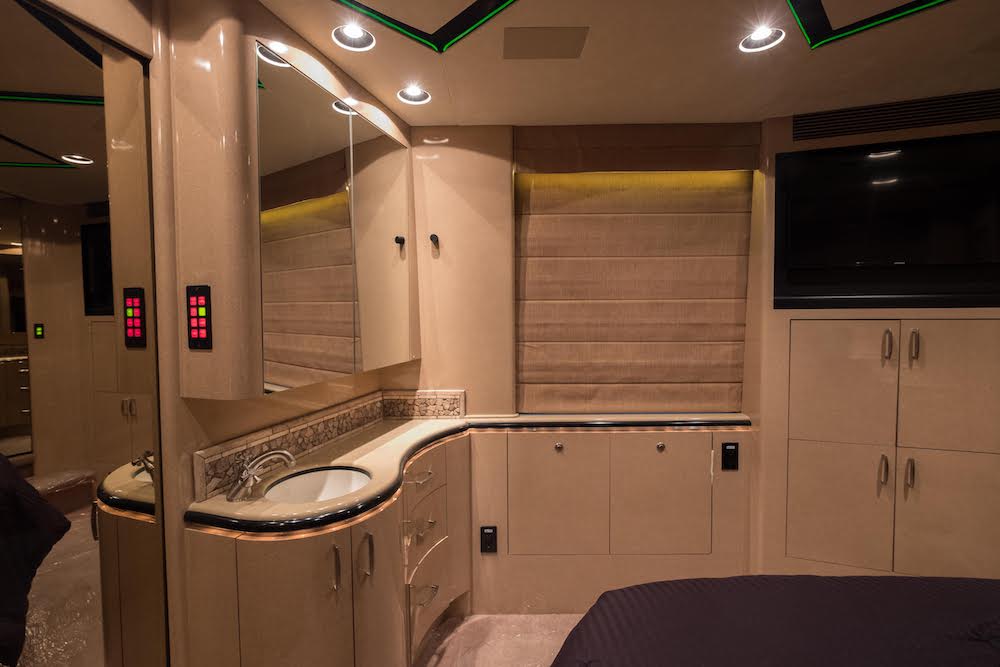 2007 Prevost Marathon XLII For Sale