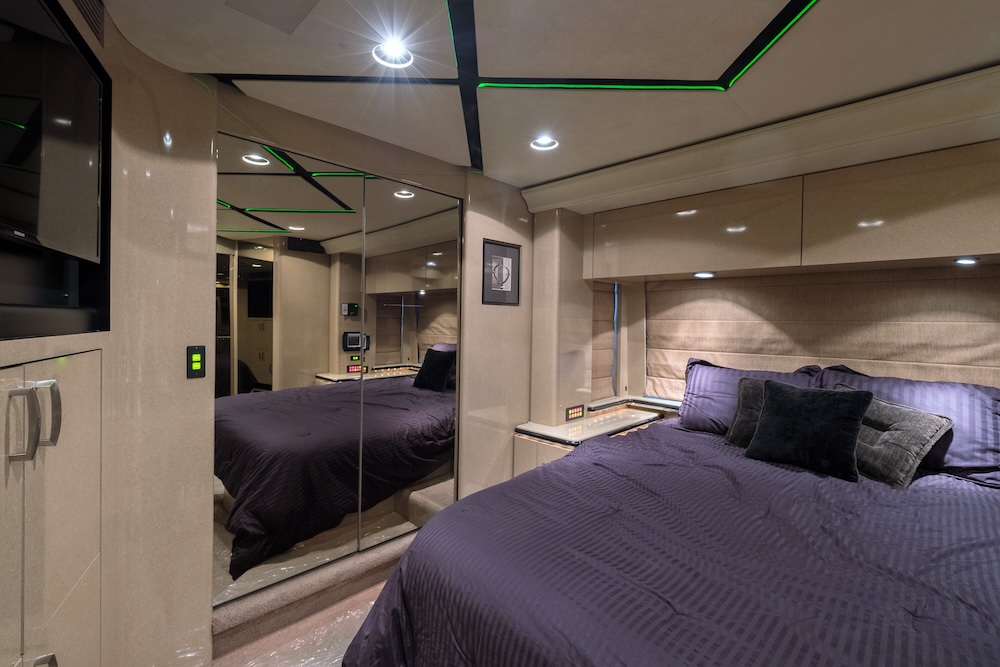 2007 Prevost Marathon XLII For Sale