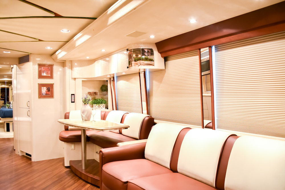 2007 Prevost Marathon XLII For Sale