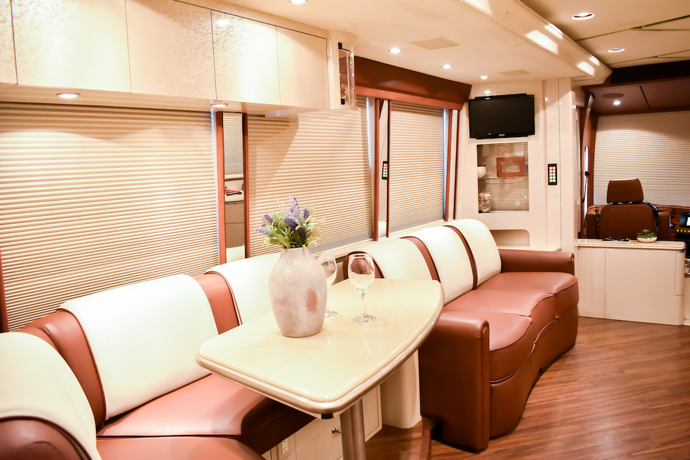 2007 Prevost Marathon XLII For Sale