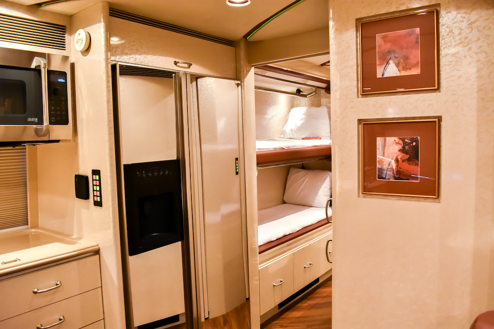 2007 Prevost Marathon XLII For Sale