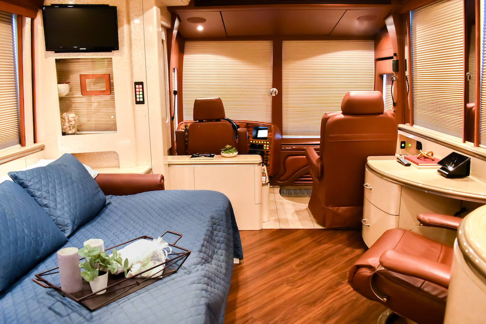 2007 Prevost Marathon XLII For Sale