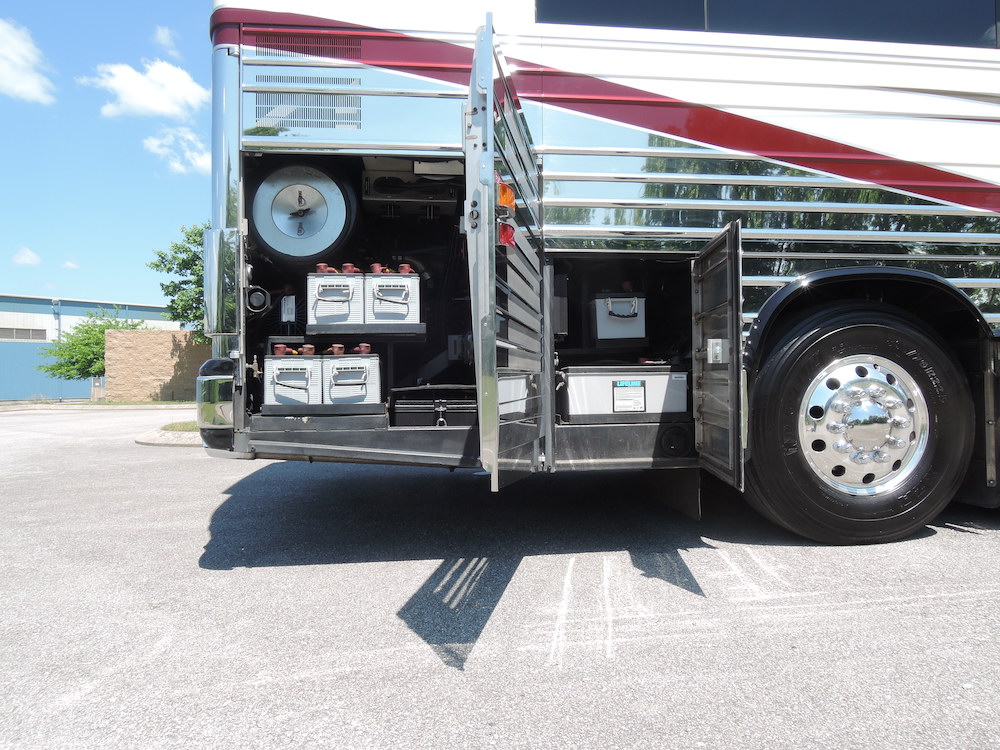 2007 Prevost Featherlite XLII For Sale