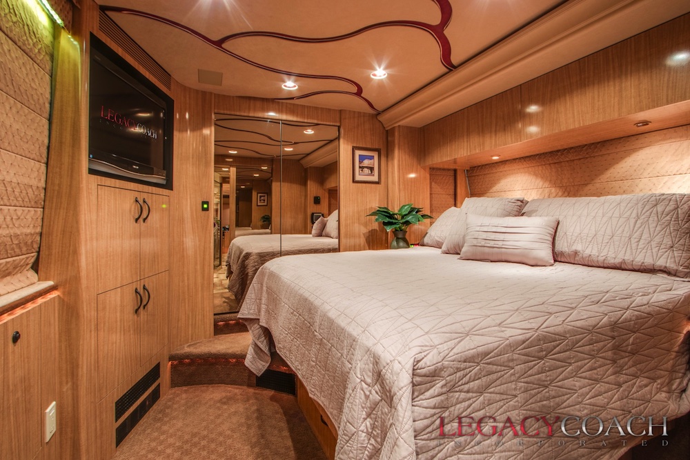 2007 Prevost Marathon XLII For Sale