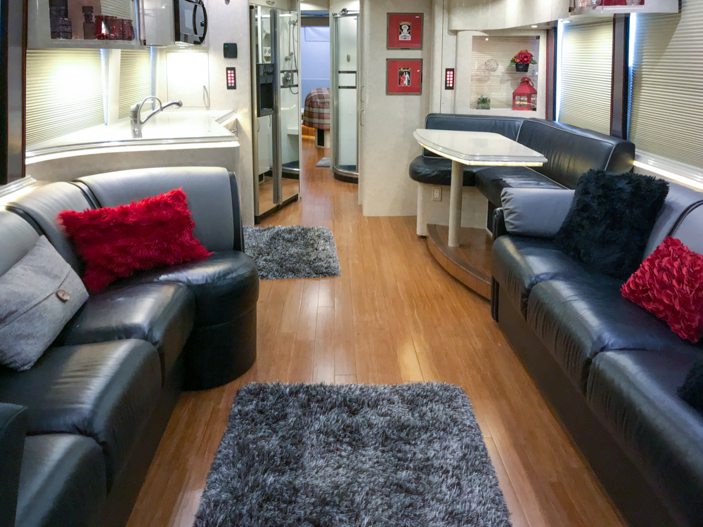 2007 Prevost Marathon XLII For Sale