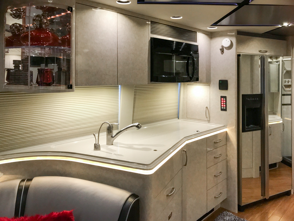 2007 Prevost Marathon XLII For Sale