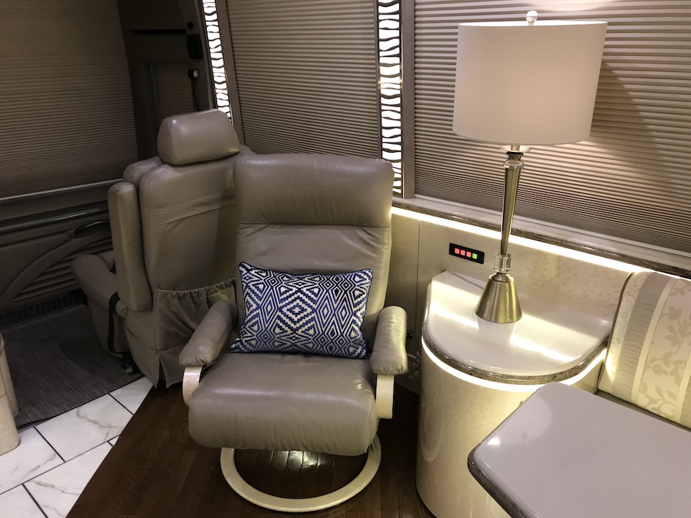 2007 Prevost Marathon XLII For Sale