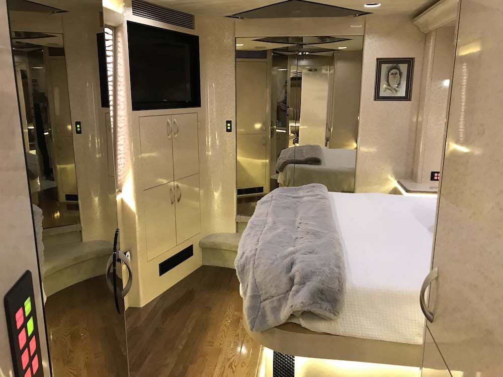 2007 Prevost Marathon XLII For Sale