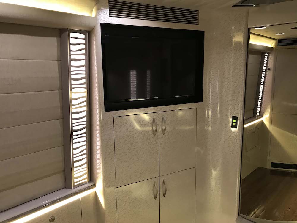2007 Prevost Marathon XLII For Sale