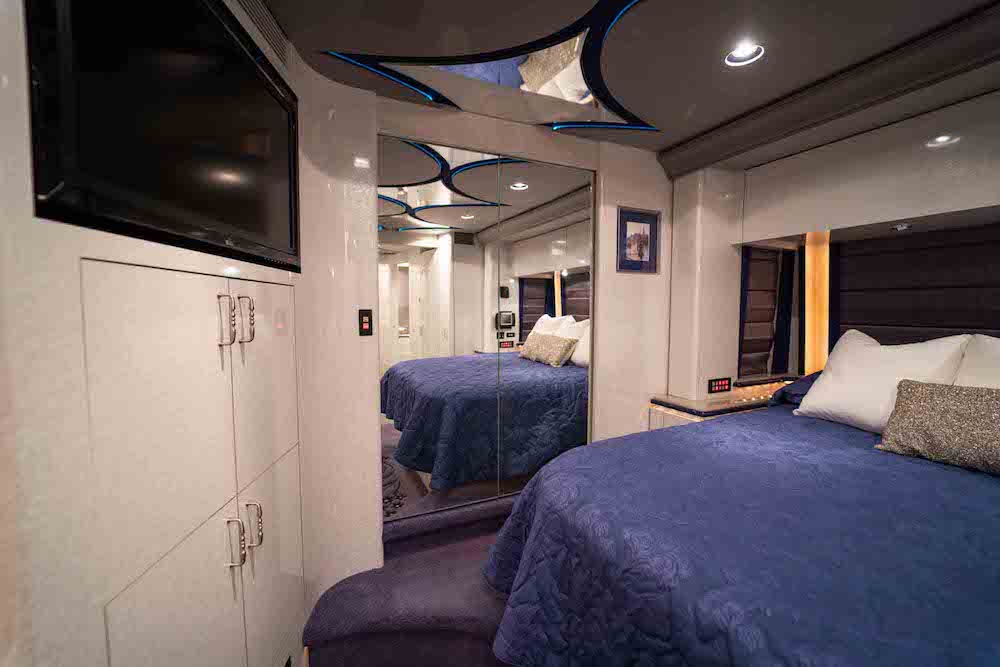 2007 Prevost Marathon XLII For Sale