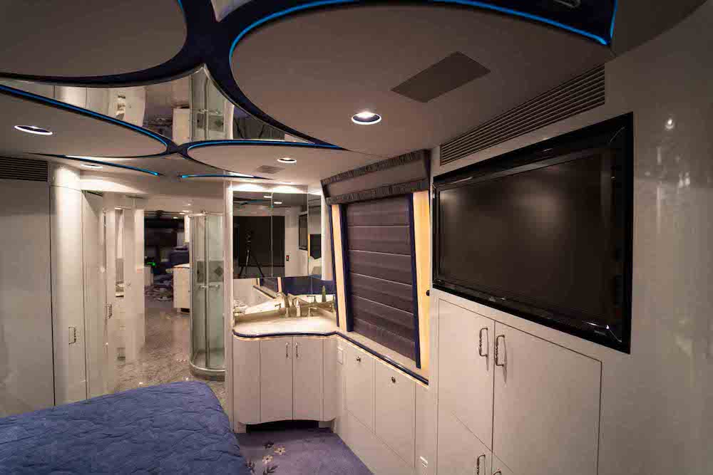 2007 Prevost Marathon XLII For Sale