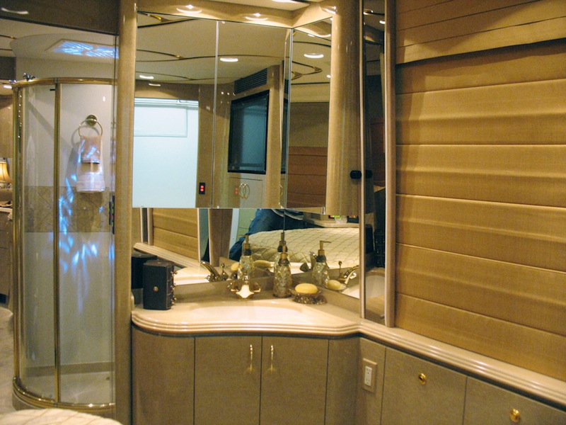 200 Prevost Marathon XLII For Sale