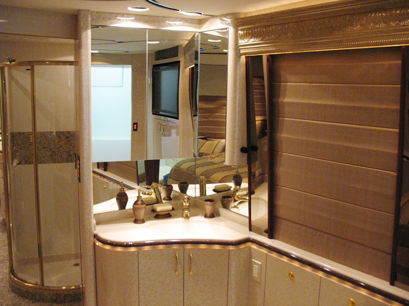 200 Prevost Marathon XLII For Sale